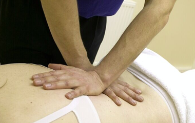 What is the difference between an Osteopath and a Chiropractor?